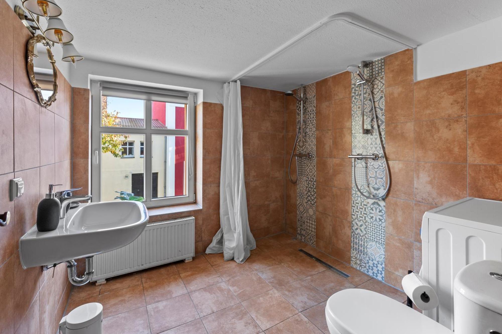 Sabina Monteurwohnung I 75 Zoll Tv I Kueche I Bad I Backofen I Trebbin Exterior foto